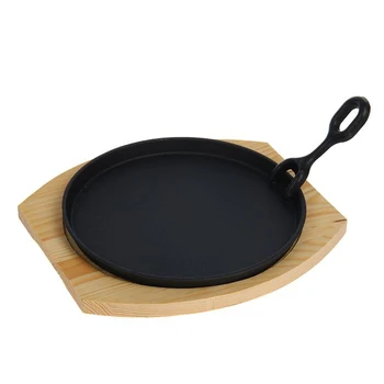 

Frying pan 19.5 cm "Circle" with a chapel, on a wooden stand