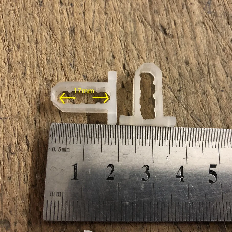 

Кронштейн старомодное радио магнитный стержень, внутренняя Диаметр составляет около 17 мм