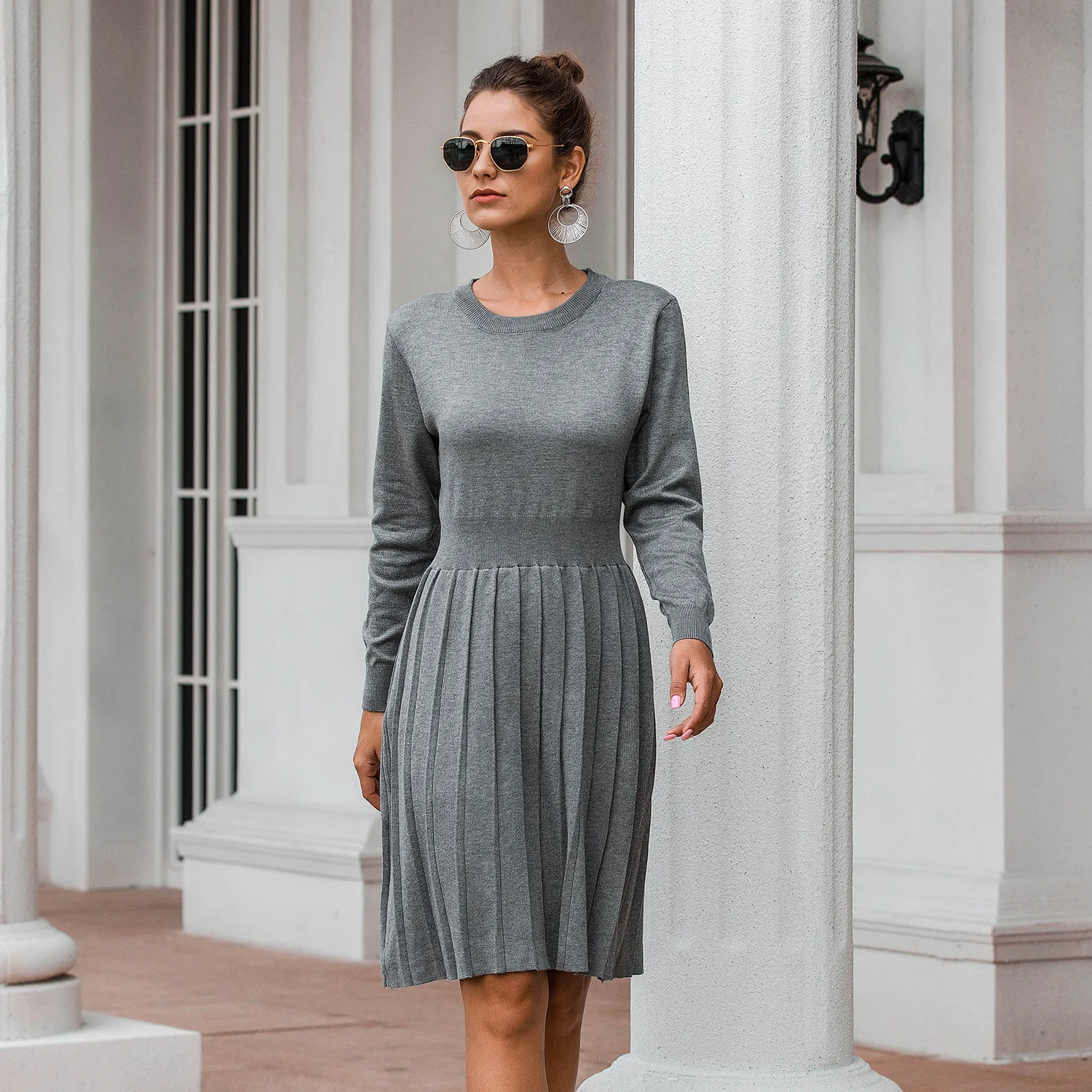 

New Autumn Winter Elegant Women Sweater Dress Female Simple Pleated Dress Crew Neck Knee-length Knitting Dress 2019 Ropa Mujer
