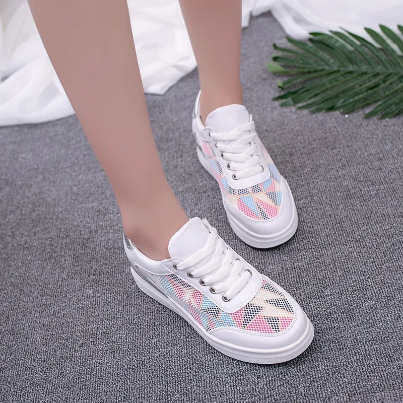 

New fashion color matching casual lightweight Lace-Up sneakers wild comfortable women's running shoes 2020 spring autumn W34-75