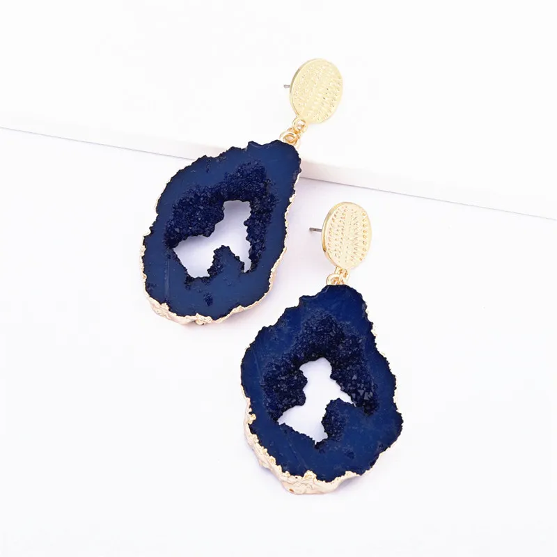 10544768713_1592779509