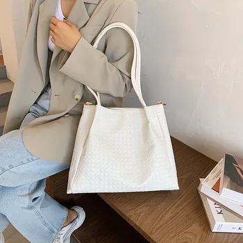 

All-match woven big bag women's 2020 popular new trendy fashion simple large capacity women's shoulder bag portable woven bag