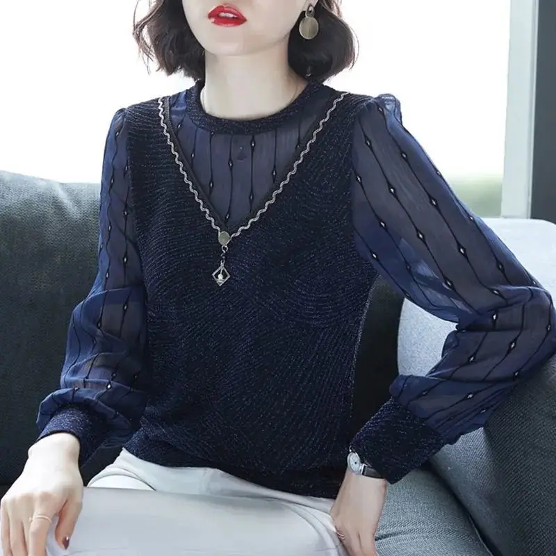 

Fashion Korean Spring Autumn Chiffon Long Sleeve Blouses Women O-Neck Lace Splice Elegant Temperament Tops MM1247