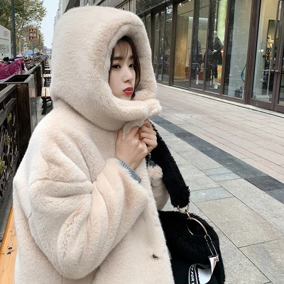 M beige Новое осенне-зимнее меховое пальто женская одежда Высокое качество имитация меха норки с капюшоном размера плюс Утепленные длинные женские пальто - Цвет: M beige