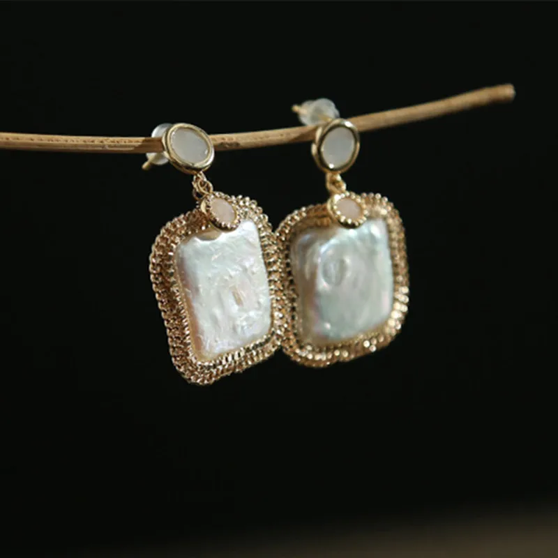 

Bebeoso Simple chain square Freshwater Pearl studs earrings For Women Fashion Earring Jewelry 2019 new designer boho style
