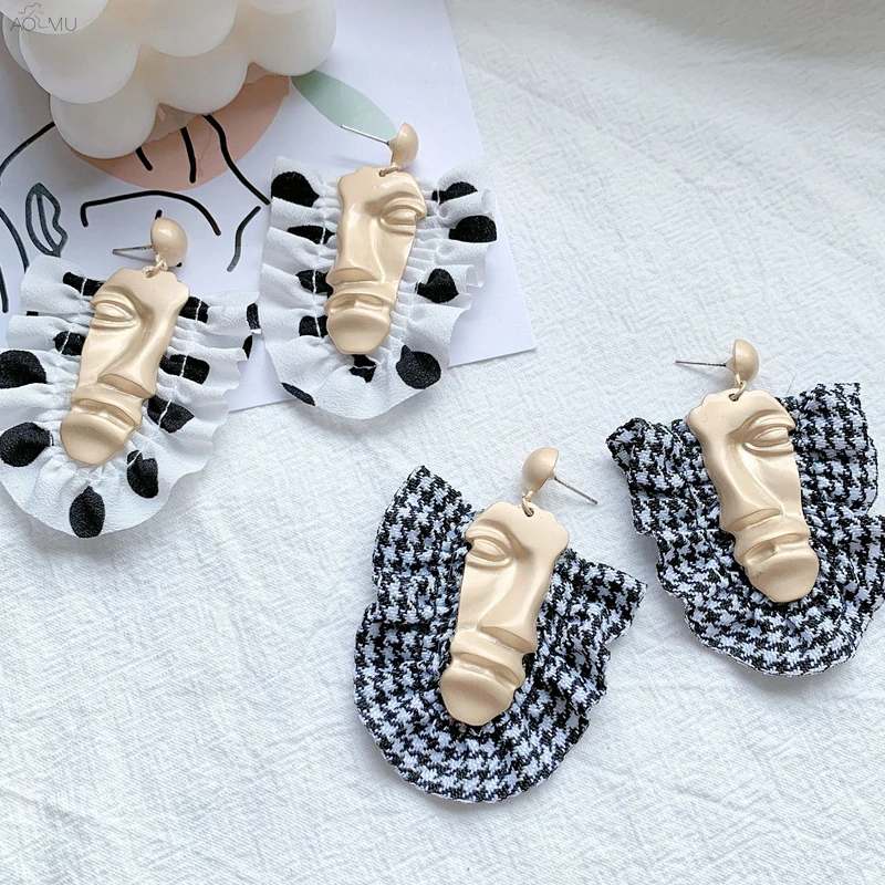 

AOMU Exaggerate Personalized Metal Gold Abstract Face Polka Dot Cloth Drop Earrings for Women Unique Funny Dangle Jewelry Gifts