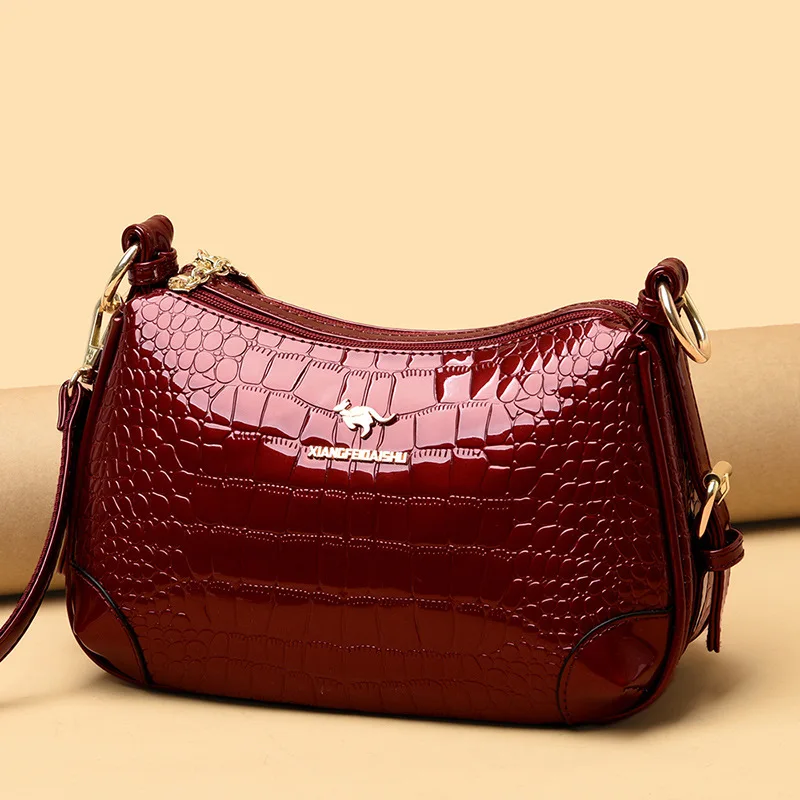 

2019 New Style Classic Crocodile Pattern Bright Surface Artemis Daishu Shoulder Dual-Port Bag Middle-aged Women's Mommy Bag