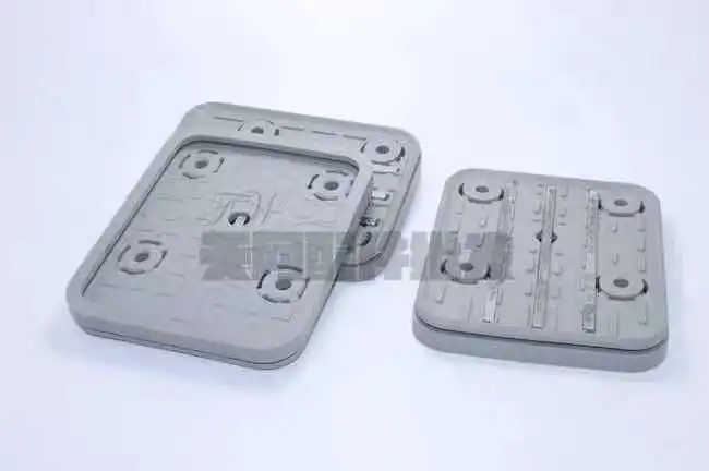 

24 pcs PTP160 suction cup bottom skin 140*115*17 with iron strip