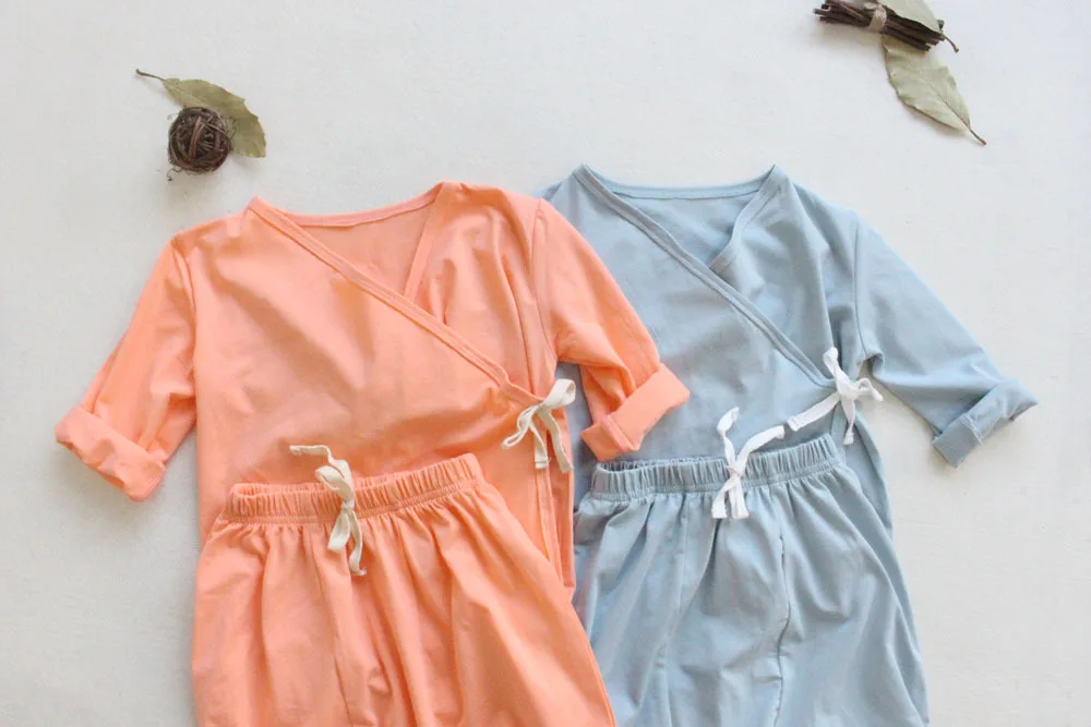 Детская Пижама; костюм для мужчин и женщин; кимоно с длинными рукавами; спортивный костюм из Южной Кореи; комплект из двух предметов