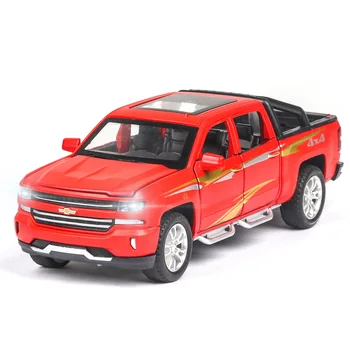 

Simulation 1:32 Alloy Children's Toy Chevrolet Soland Pickup Truck Mold Decoration with Sound and Light Children's Pull Back Toy