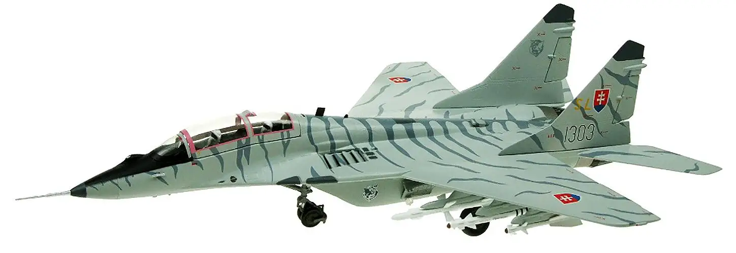 Остроумный Mikoyan MiG-29 Fulcrum-B модель самолета 1/72 ВВС Великобритании