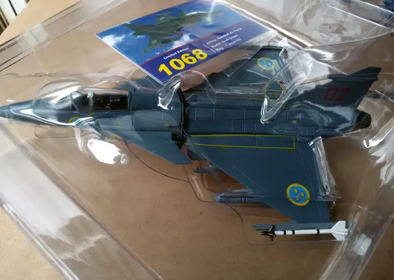 Шведский ПВО GRIPEN JAS39 1/72 литье под давлением модель самолета AV72