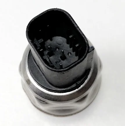 85PP48-01 85PP4801 16008001 датчик давления топлива