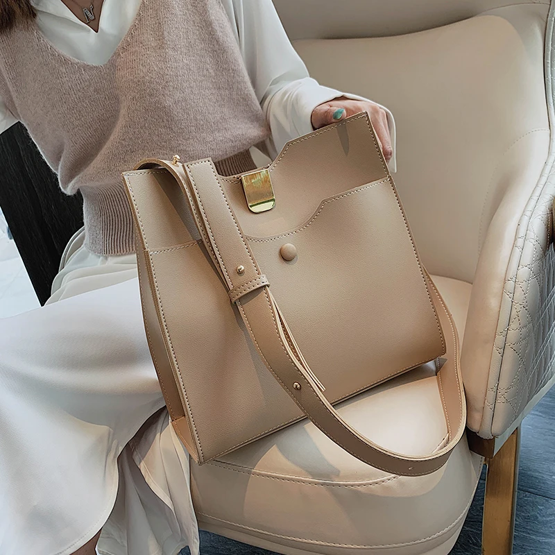 

Casual Pu Crossbody Bag Composit Bag Fashion Large Capacity Buckets Bag Women Handbags Chic Women Shoulder Bags Lady Totes