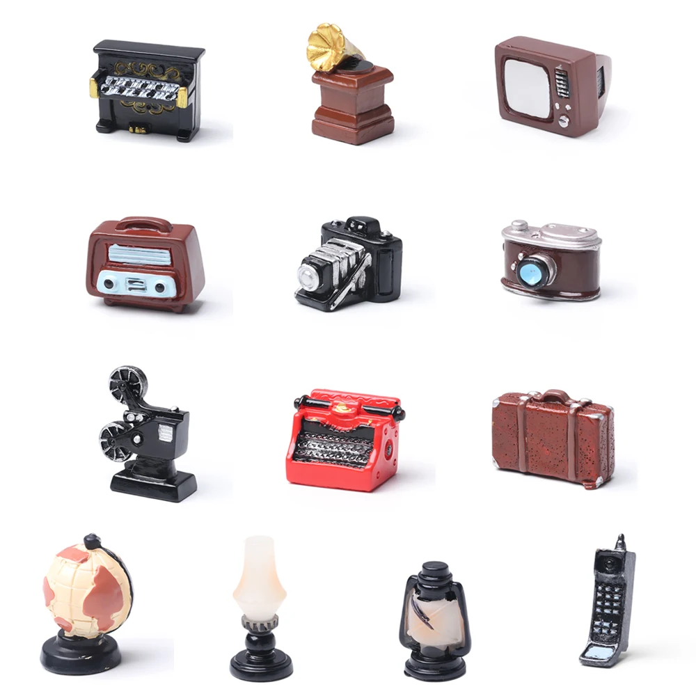 

1PC DIY Craft Resin Retro Dollhouse Ornaments Toy Home Decor Telephone Mini Pianos TV Model Furniture Figurine