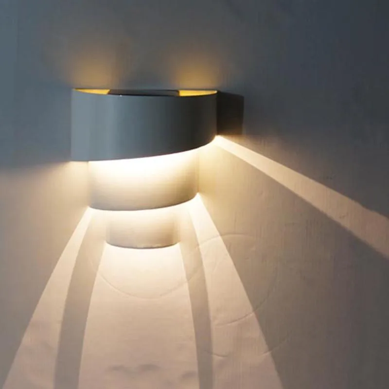 

Makalot Manufacturers Direct Selling Solar Wall Light Metal Shell Outdoor Waterproof Courtyard Lights Solar Wall Light