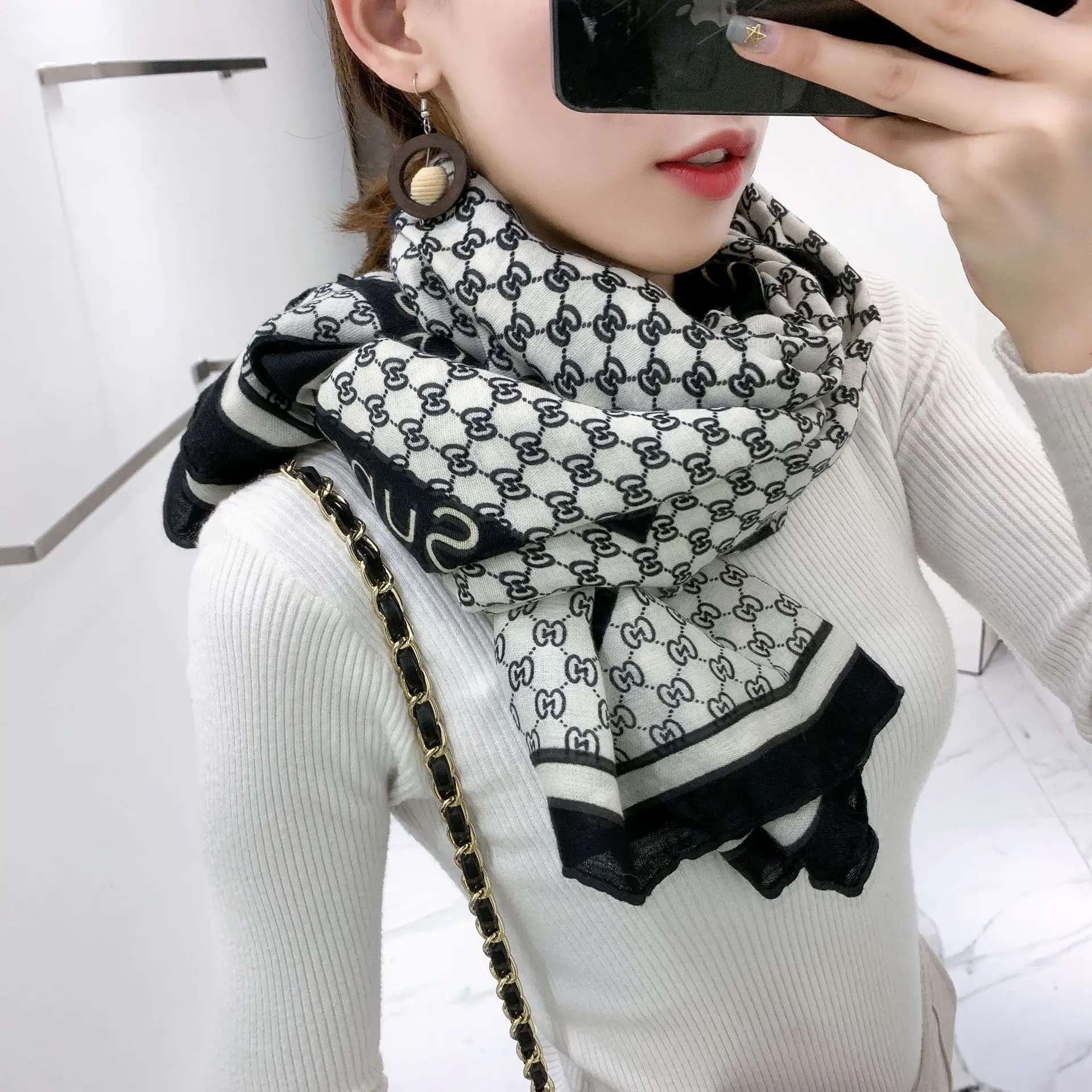 

Hot Selling Scarf Lettered 2019 Autumn And Winter Knit Imitated Silk Fabric Cotton Linen Printed Plaid Scarf Women's Shawl Scarf