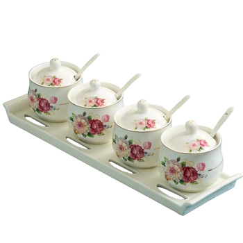 

Three or Four Gilt Seasoning Jars Creative Kitchen Household Condiments Seasoning Box Ceramic Salt Shaker Seasoning Box Set