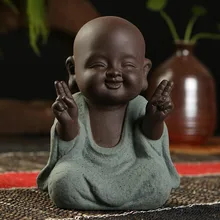 

Small Monk Buddha Statues Wear Gold Necklace Color Sand Ceramic Home Club Geomantic Decoration Purple Sand Figurines Tea Pet