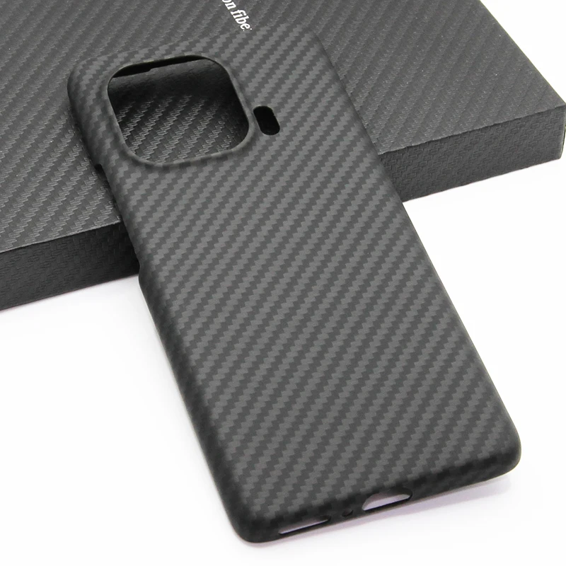 

CF skin Carbon fiber phone case for Xiaomi mi 11 Pro Thin and light attributes Aramid fiber material Hard shell