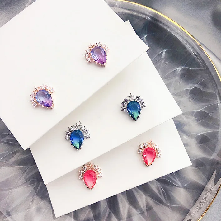 

Colorful Water Drop Cubic Zirconia Stud Earrings For Women Party Accessories Elegant Shining Crystal boucle d'oreille femme