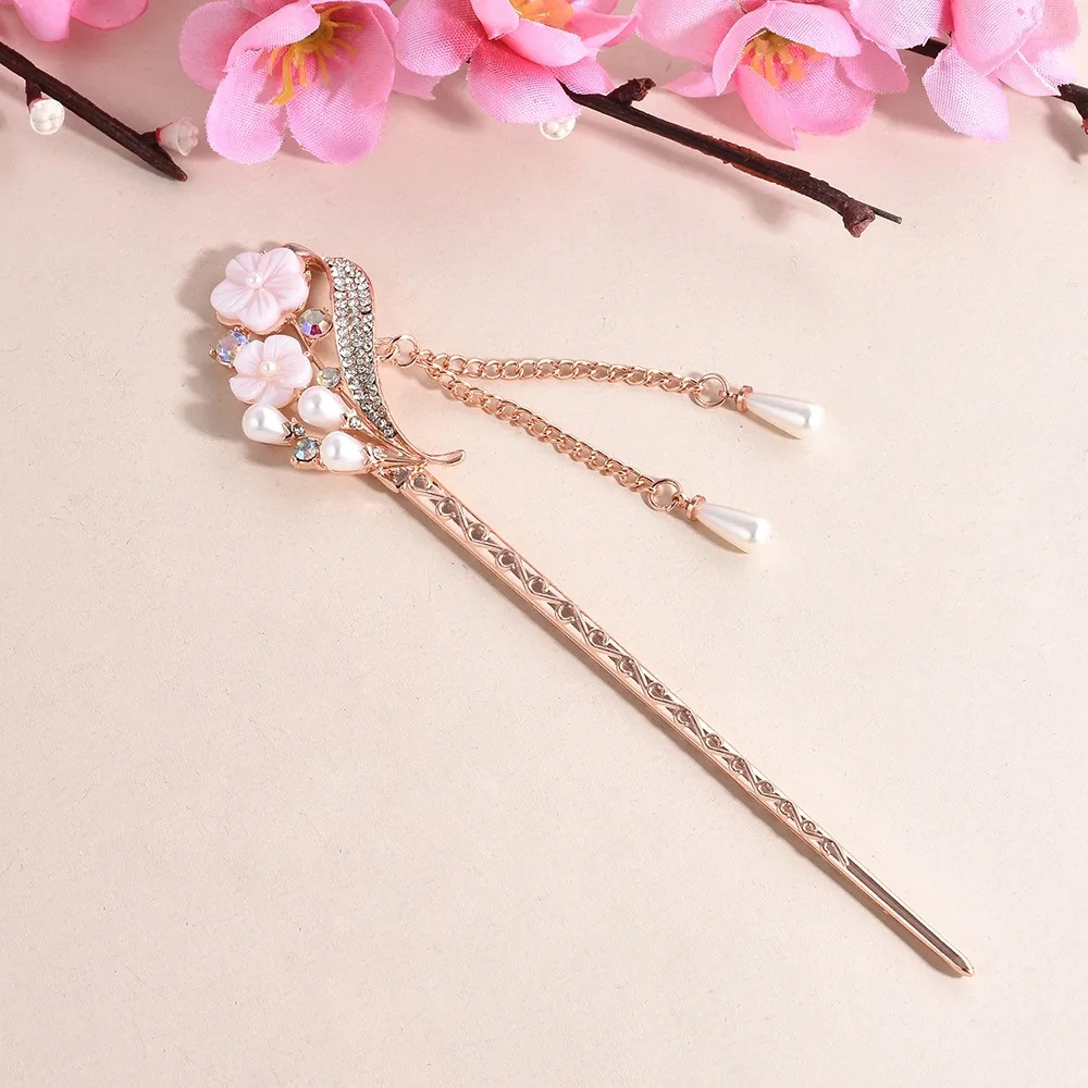 China Classical Style Flower Leaves Hairpins Crystal Rhinestone Tassel Hair Sticks Silver Hair Combs Wedding Hair 1 China Classical Style Flower Leaves Hairpins Crystal Rhinestone Tassel Hair Sticks Silver Hair Combs Wedding Hair 4