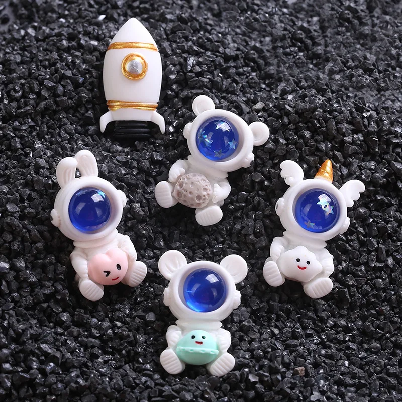 20pcs/Lot Mini Resin Astronaut Airship Rocket Bear Flatback Cabochon Miniature Pattern Applique Ornament Craft DIY Scrapbook