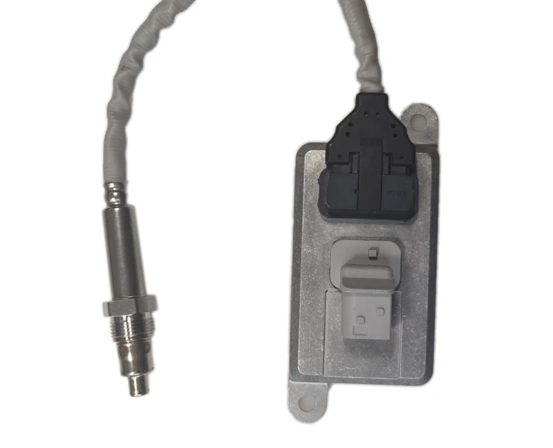 

Diesel Engine parts A0101539528 001 5WK96653C NOX Sensor Truck 24V 5WK9 6653C A 010 153 95 28 Four Needles Nitrogen Oxide Sensor