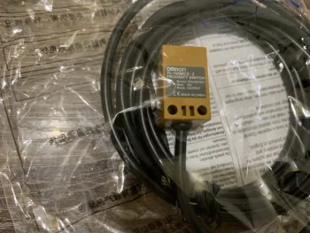 

Original Omron genuine brand new proximity sensor square TL-Q5MC2-Z/TL-Q5MB2-Z