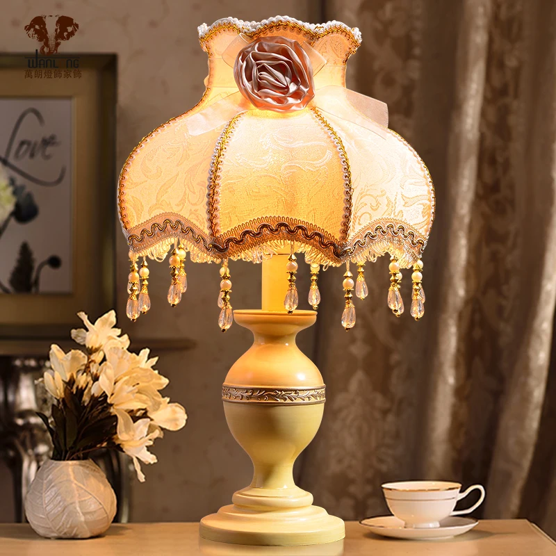 

Bronze Rust Finish Nightstand Table Lamps For Antique Designer Dining Vintage Desk Light Old Fashioned Electric Dressing Lamp