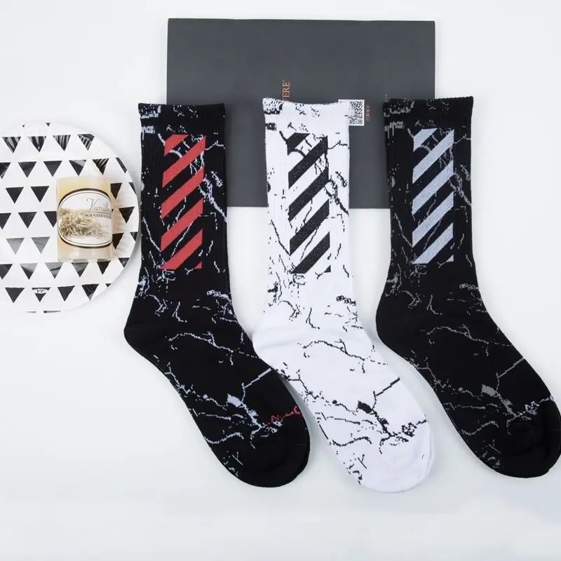 Модные черно-белые носки унисекс в японском европейском и американском стиле; модные хлопковые носки для скейтбординга
