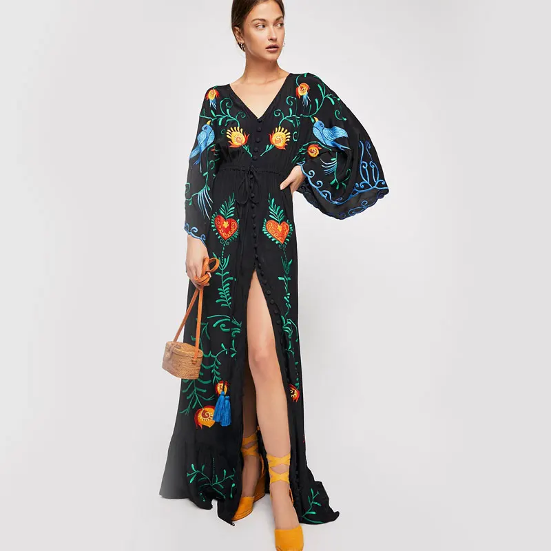 

Summer new Bohemian tourist island resort dress with loose v-neck, retro ethnic embroidered flower dress
