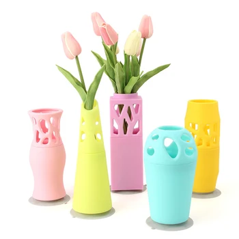 

Small Silicone Vases Set of 5, Decorative Flower Vases with Suction Cups, Kids Arrangement Flowers, Vase for Home Decor, Living
