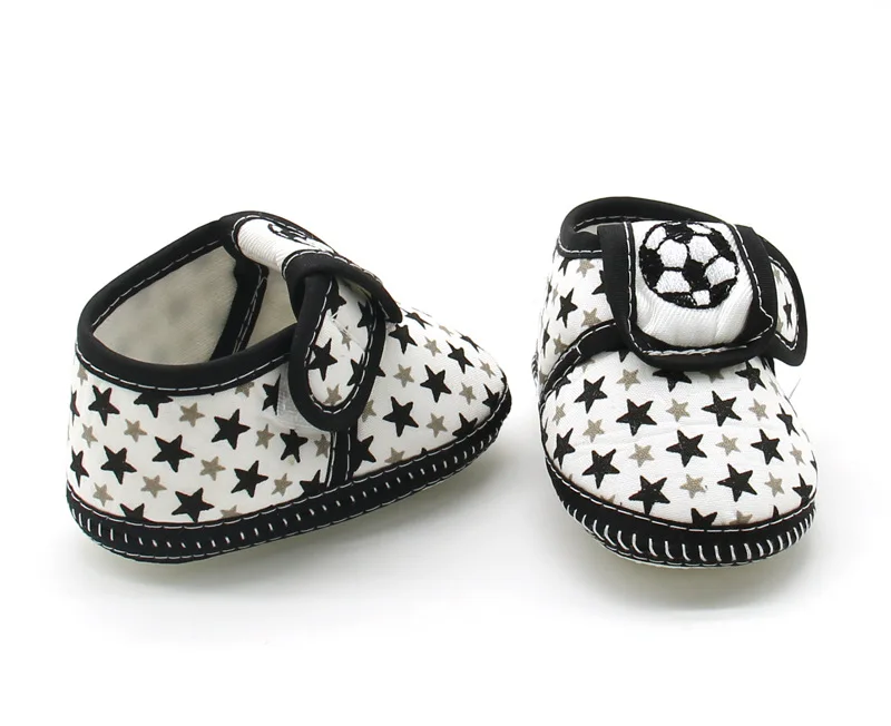 Новые парусиновые классические спортивные кроссовки для новорожденных мальчиков и девочек; обувь для первых шагов; обувь для малышей с мягкой нескользящей подошвой; детская обувь - Цвет: football black