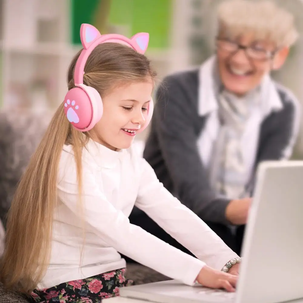 Cute Cat Headphones For Children Kids Wireless LED Light Cat Ear Blue-tooth Compatible Cat Paws Headset With Mic For Girl GIfts