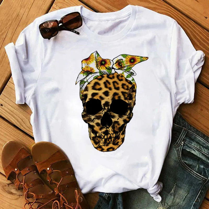 Summer Cool Leopard Red Lips Graphic Printed Black T-shirt Women Fashion Short Sleeve Tshirts Female Harajuku Casual Tops Tee cute summer crop tops