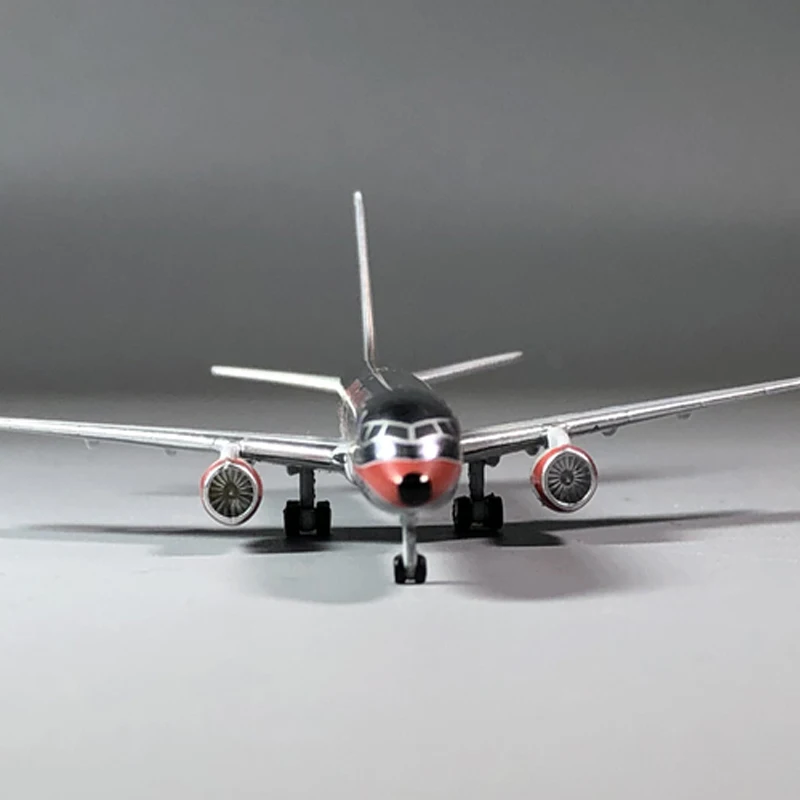 Оригинальная посылка, американская авиакомпания 757 N679AN, пассажирский самолет, статический дисплей, коллекция литья под давлением, рождественский подарок, 1:500