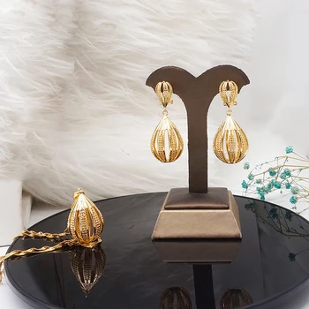 

Gold Plated Geometric Circle Ball Drop Earrings Necklace Jewelry Set For Woman Birthday Wedding Gift