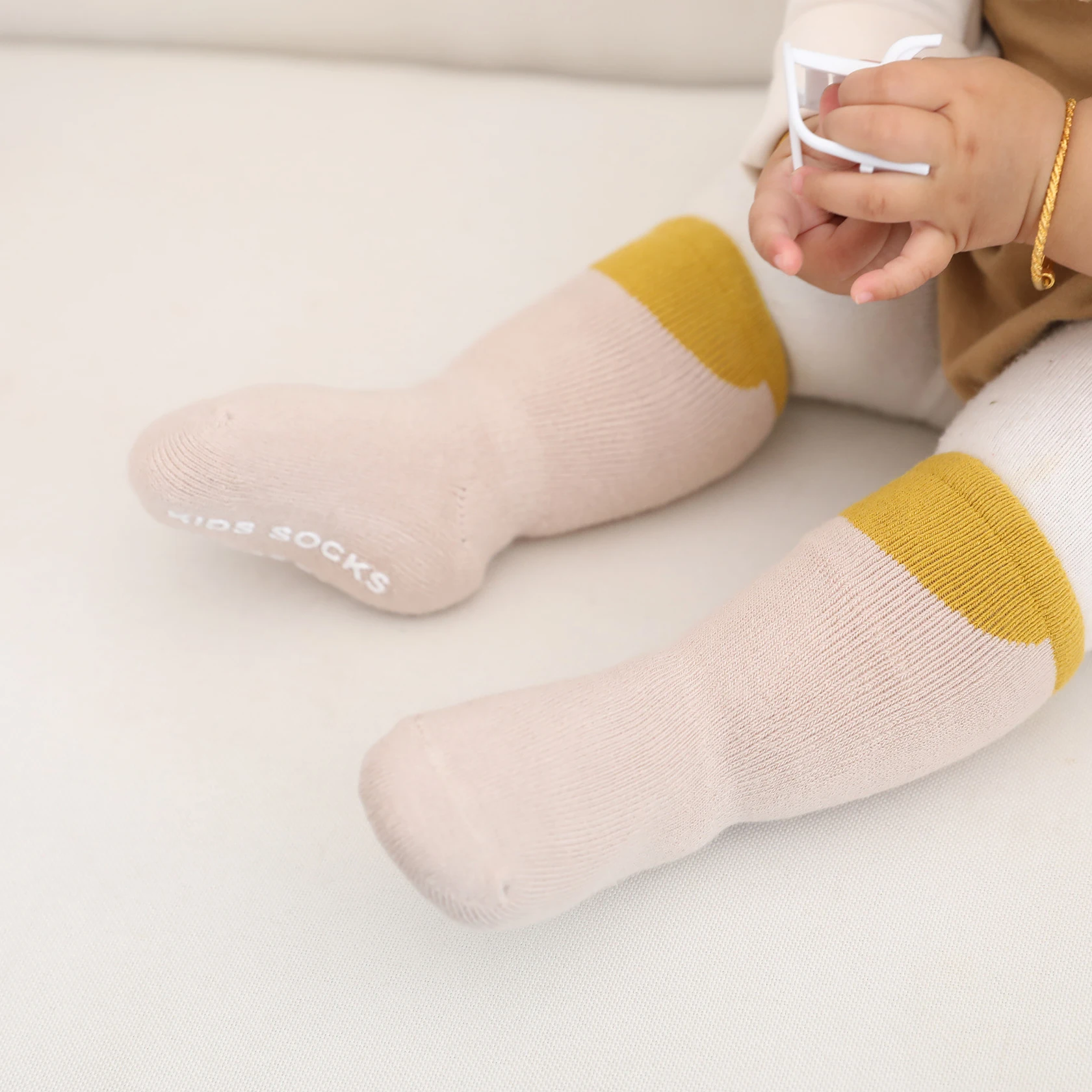 3 пар/лот новорожденных Носки анти-скольжения, детская Детские короткие носки, детские гетры, детские, средней-носки без пятки из махровой ткани Толстые коттоновые носки
