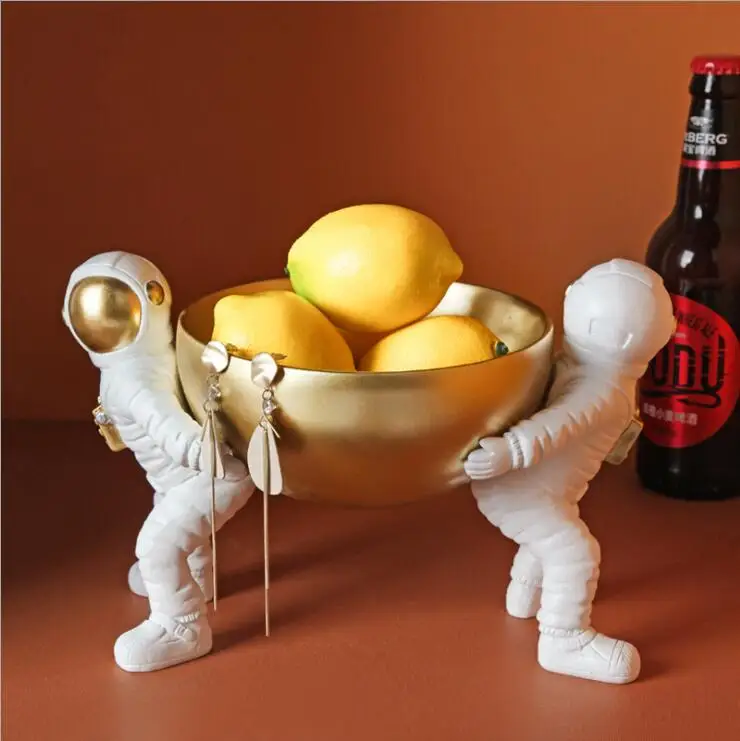 

Nordic Luxury Astronaut Storage Resin Ornaments Home Livingroom Key Fruit Plate Figurines Crafts Hotel Office Desktop Decoration