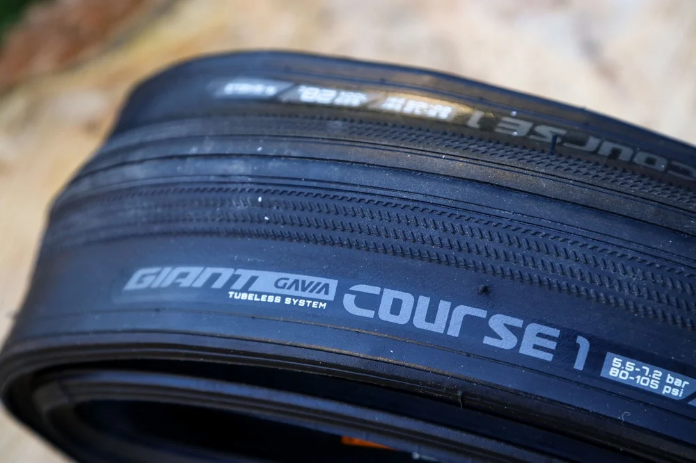 Ban Ban Tubeless Giant GAVIA COURSE 0 1 