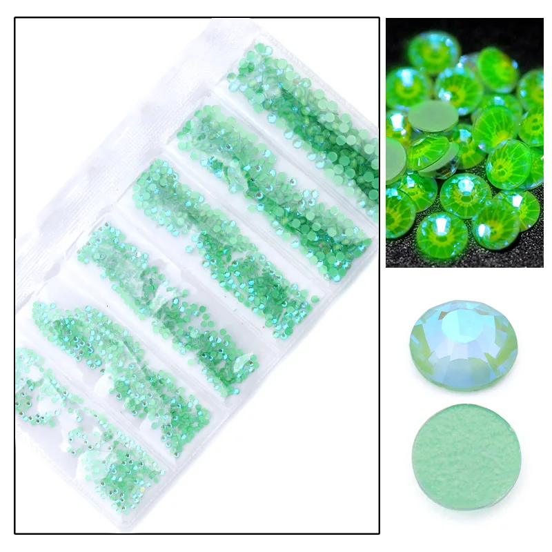 green 1680 шт./упак. ногтей Световой 3D; многоразмерные х стразы для Стекло перегородка головистой формы флуоресцентный ноготь искусства новые украшения - Цвет: green