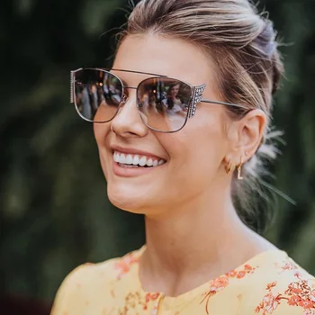 

Luxury Square Sunglasses Women Men Retro Brand Designer Metal Frame Oversized Sun Glasses Female Gradient Shades UV400 Eyewear