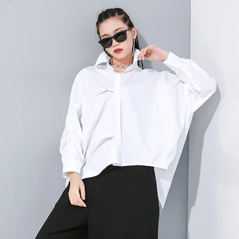 

LANMREM Solid Color Lapel Single Breasted Long Sleeve Shirt Women Streetwear Loose Big Size Irregular Tops 2020 New Spring PC739