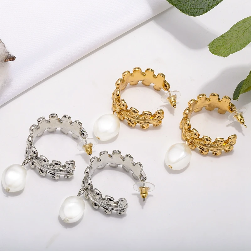 Junlead Fashion ZA Design Gold Round Simulated Pearl Dangle Earrings C Shaped Hoop Statement Drop Earrings for Women Jewelry