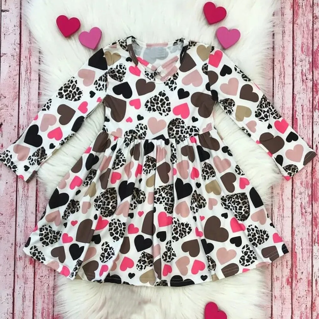 Платье принцессы для маленьких девочек на День святого Валентина с сердцем и леопардовым принтом; модное платье для маленьких девочек; осенняя одежда; юбка