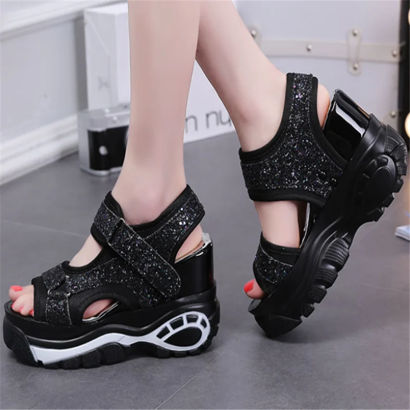 

New Fish mouth muffin bottom Women's shoes Summer Korean version of the wild increase sneakers Roman slope with thick sandals