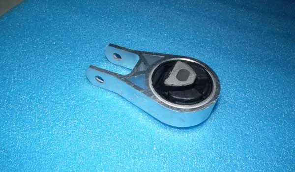 (4 models) 1pcs Engine Mounting Bracket cushion rubber part for Chinese X1 M1 1.3L 473 engine Auto car motor parts