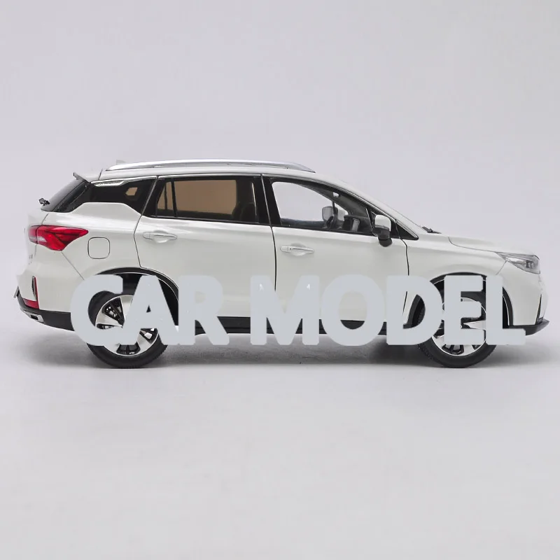 1:18 Масштаб сплава игрушечных транспортных средств GS4 Trumpchi модель автомобиля SUV детских игрушечных автомобилей авторизованный игрушки для детей