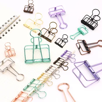 8 colori 3 dimensioni Colori interni Nastro dorato Rosa Verde Viola Clip in metallo per raccoglitori Clip per raccoglitori per studio da ufficio grandi, medie e piccole